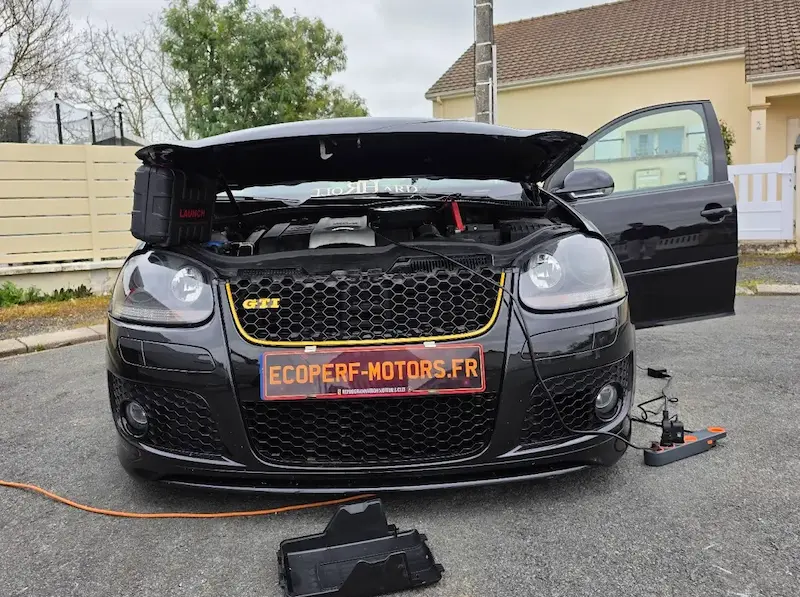 Intervention électronique automobile